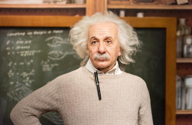 Алберт Айнщайн: всеки е гений