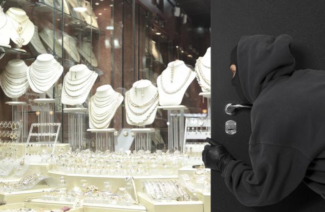 Видео: 10-те най-впечатляващи обира, заснети на камера