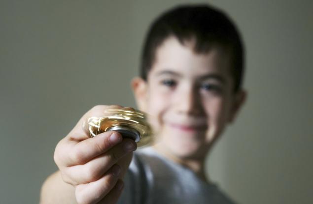 Видео: Най-дълго въртящият се домашен спинър