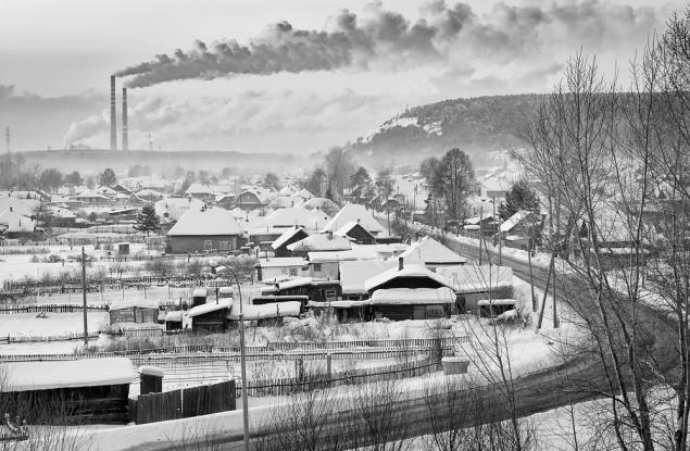 Черен сняг падна над Сибир