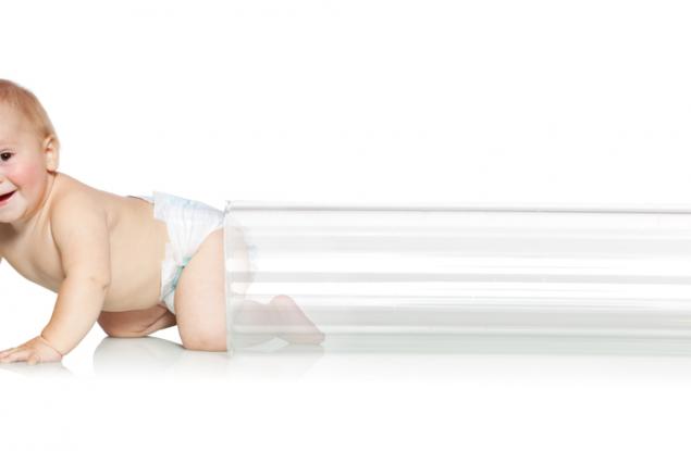 Роди се първото бебе в света с ДНК от трима родители