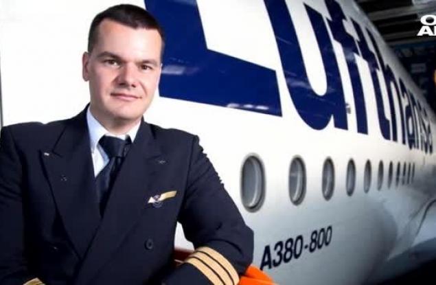 Най-големият пътнически самолет каца в София