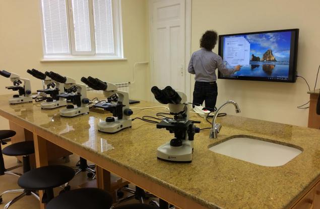 Тази година 23 училища в България ще открият новите си високотехнологични кабинети