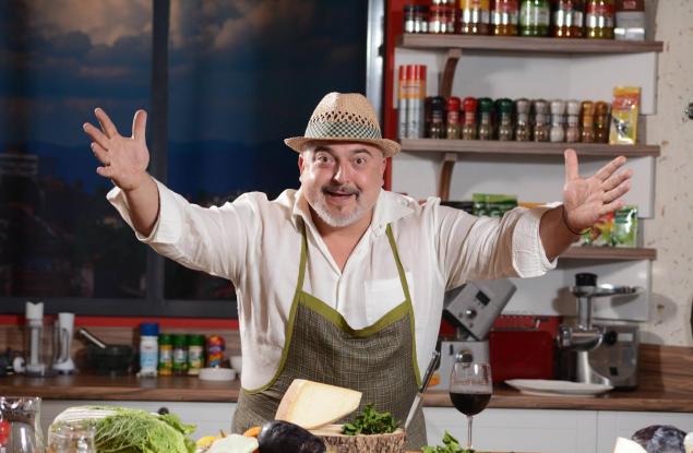 Ути Бъчваров навършва 20 години в национален ефир