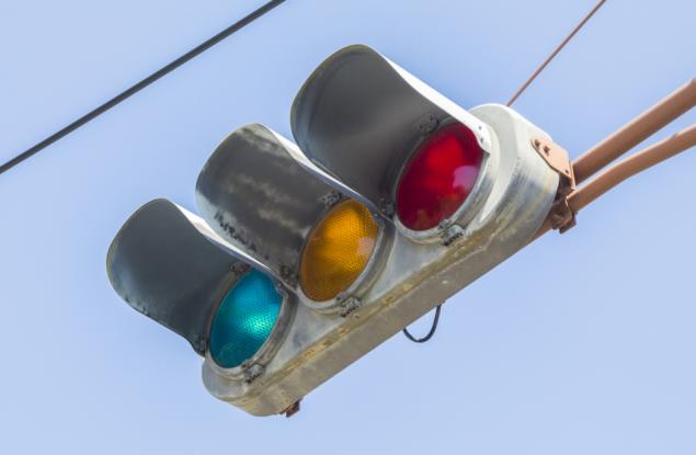 Ето защо светофарът в Япония е син, а не зелен