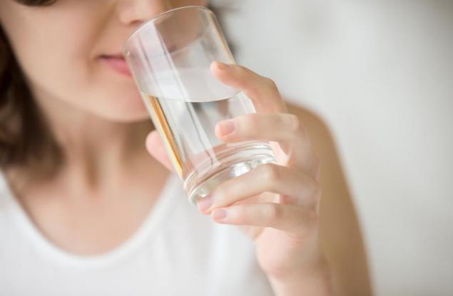 Какво ще се случи, ако заместите всички напитки с вода