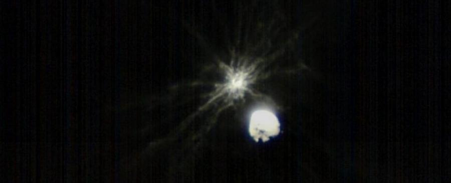 Забележителни снимки показват момента, в който космически апарат удря астероид