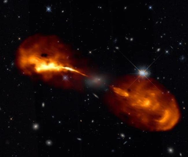 Спиращи дъха снимки разкриват няколко далечни галактики в безпрецедентни детайли