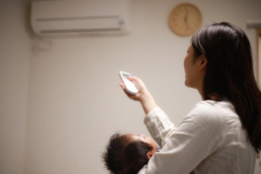 Как да оцелеем в жегата и да не се разболеем под климатика