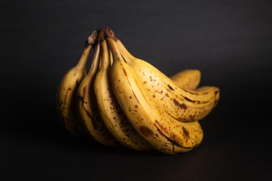 Всички банани са радиоактивни. Експерт обяснява какво означава това