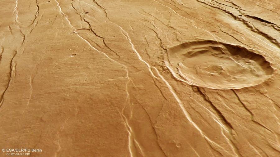 Нови снимки показват гигантски „следи от нокти“ по повърхността на Марс
