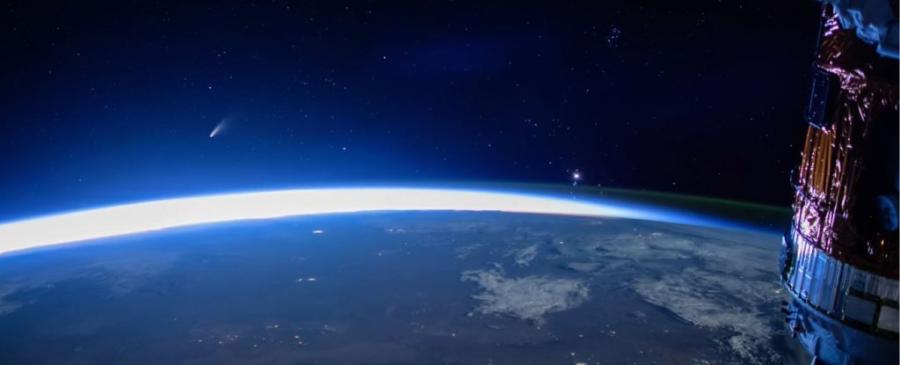Видео показва красотата на кометата NEOWISE от борда на Международната космическа станция