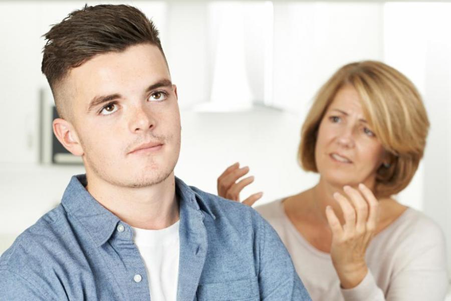 5 родителски грешки, които вбесяват тийнейджърите