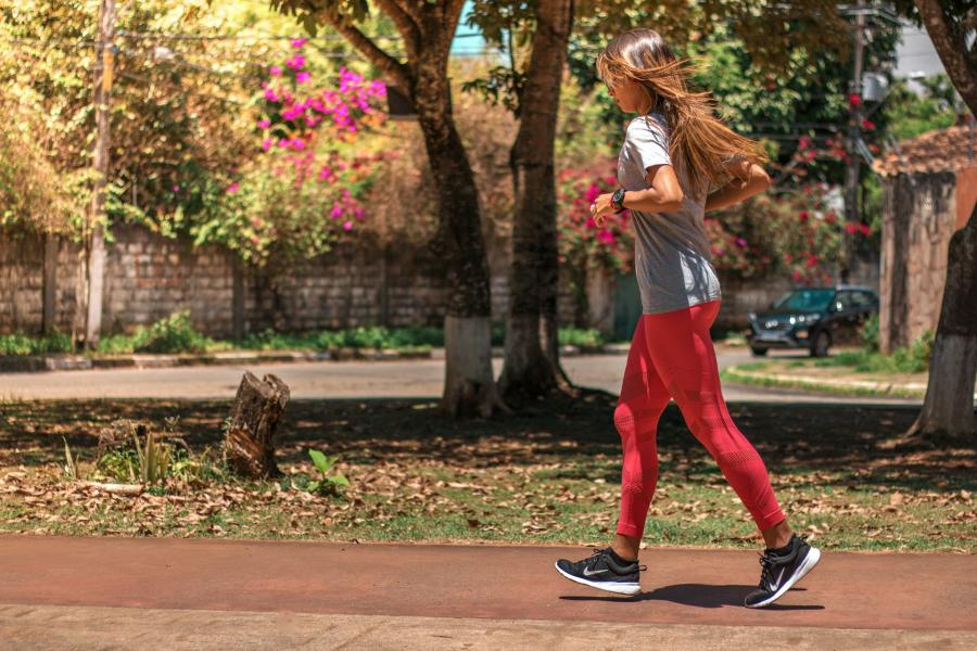 Оцеляване в жегите: Кога физическата активност става опасна? 