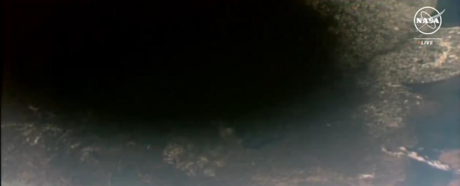 Затъмнение от космоса: Видео на НАСА показва лунната сянка, преминаваща през Земята