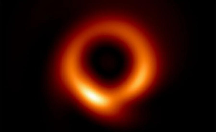 Черната дупка в центъра на нашата галактика не е толкова „сънлива“, колкото учените са смятали досега 