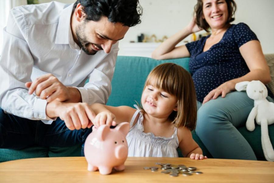 Четири урока за парите, на които да научите децата си