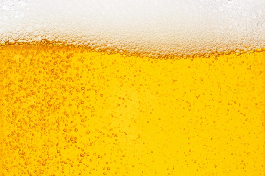 Изхвърлят 10 милиона литра бира във Франция заради карантината