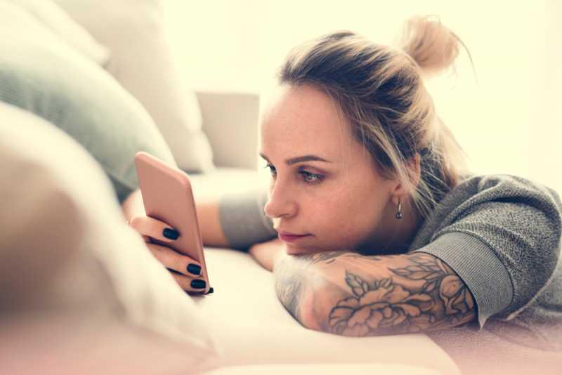Интелигентни татуировки вместо мобилни телефони?