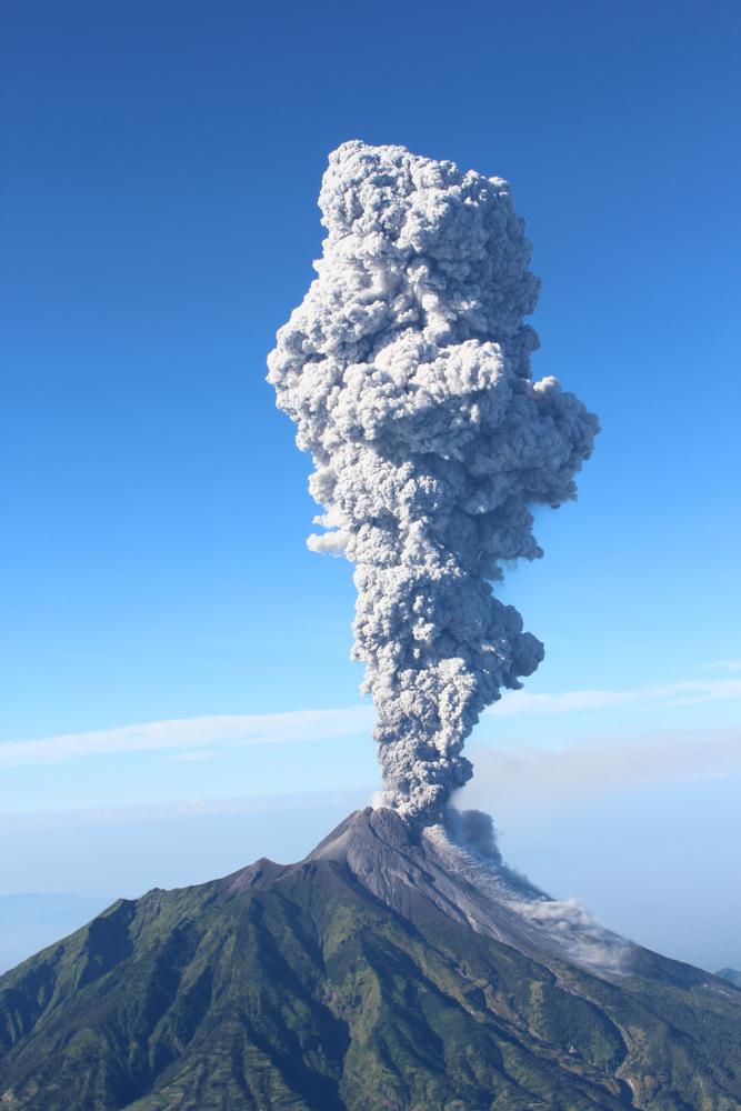 Човечеството отделя повече парникова газове от вулканите
