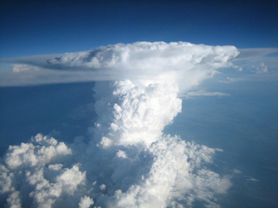 Историята на мъжа, който се „заклещва“ в облак в продължение на 40 ужасяващи минути