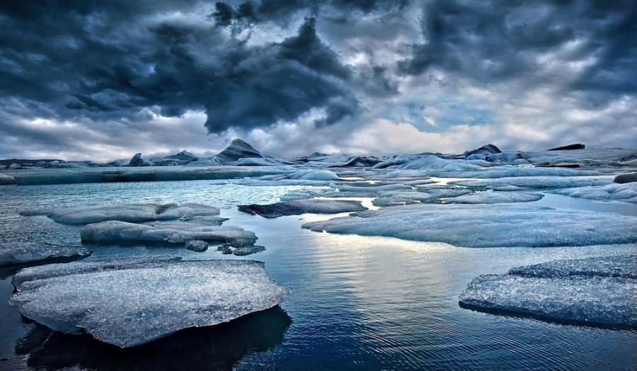 Малки биологични частици оказват влияние върху образуването на облаци над Арктика