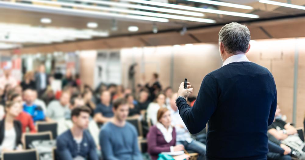 Виц: Може ли по-високо?