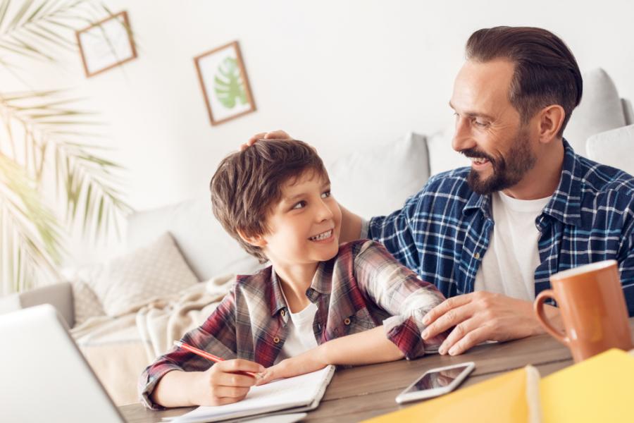 Виц: На тати отличникът! 