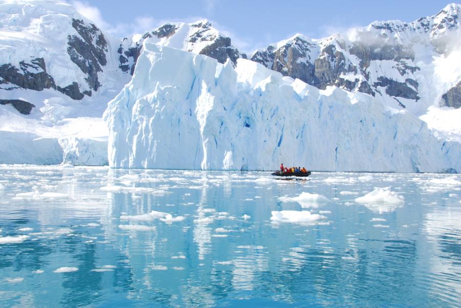 30-тата българска експедиция заминава за Антарктида на 19 ноември