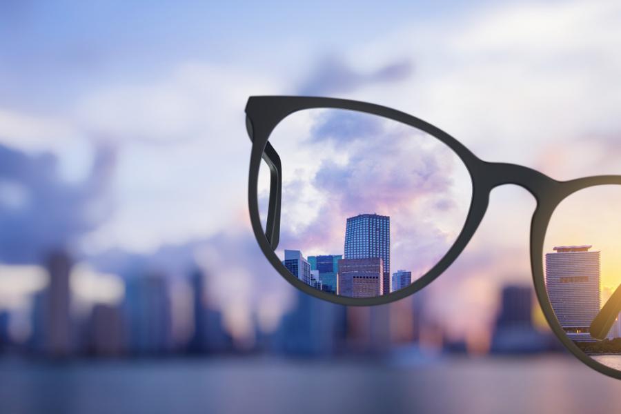 Автофокусиращите диоптрични очила на бъдещето