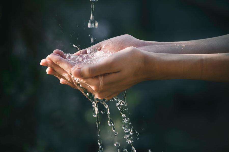 Екологична технология премахва токсичните PFAS от водата