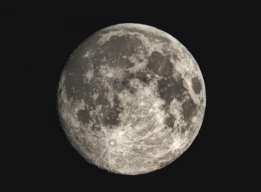 NASA обнови лунната си програма