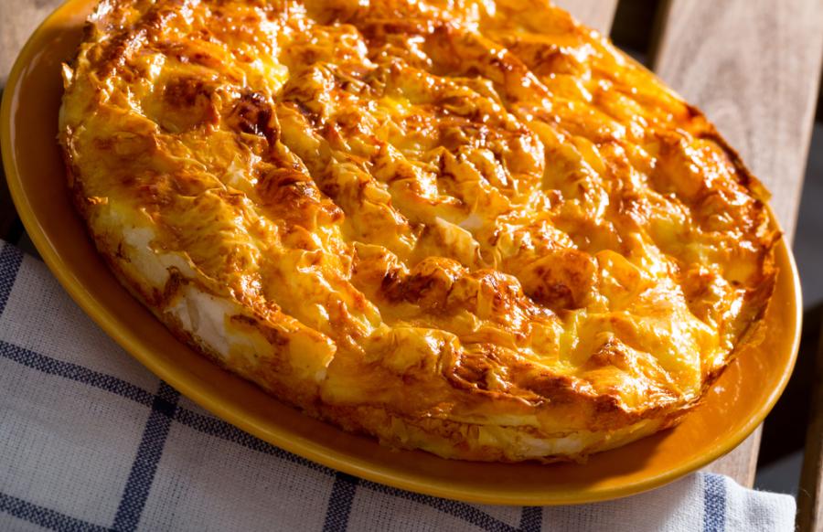 Виц: След сватбата:Скъпи, направих баница!