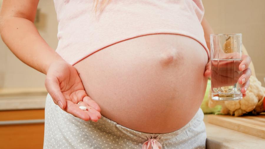 Парацетамол по време на бременност не е добра идея?