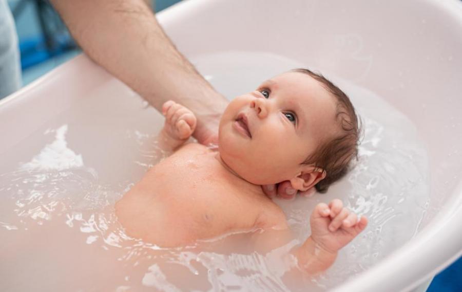 5 грешки при къпането на бебето