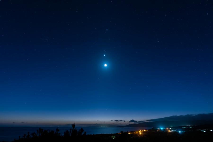 Утре вечер Венера и Луната ще се наблюдават редом в небето 