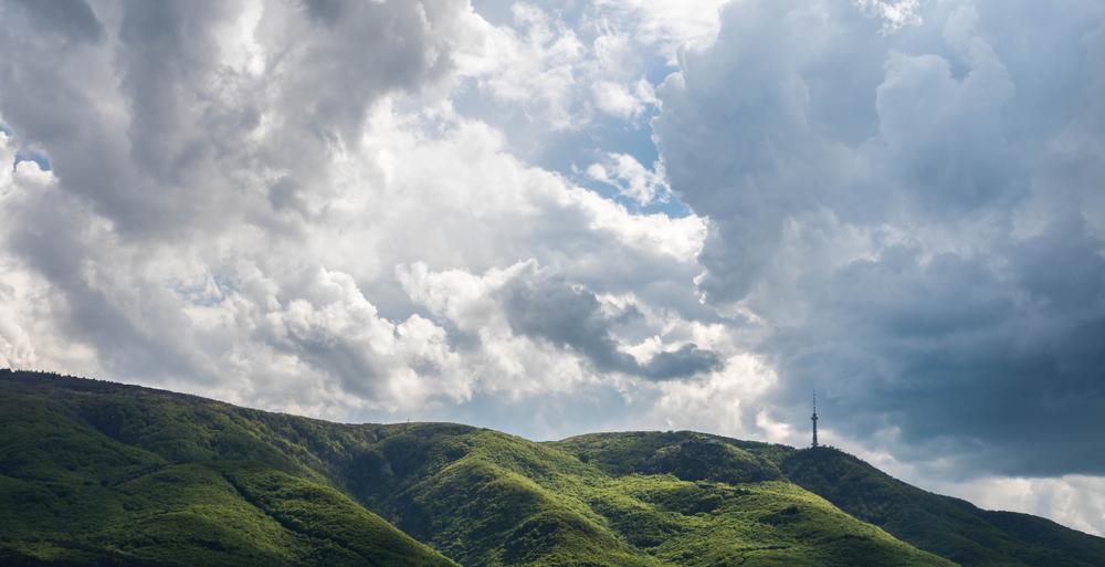 Мартенското издание на „Страшен разказ в две изречения“ приключи. Темата за април е „Остров Витоша“