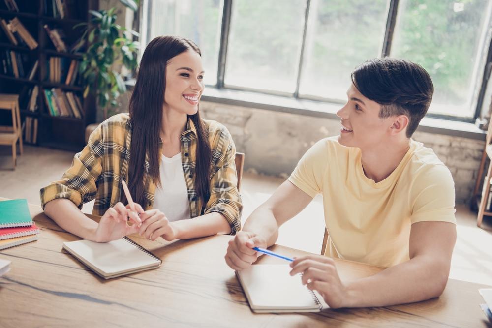Виц: Как да напиша на родителите, че отново ме скъсаха на изпитите?
