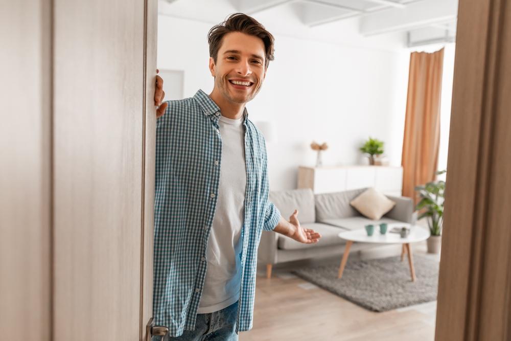 Виц: Скъпи, купила съм ти разкошен подарък за Коледа!