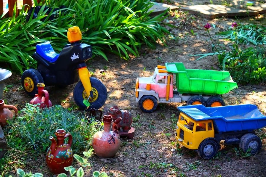 Старите играчки са опасни за здравето на децата, тъй като съдържат токсични вещества