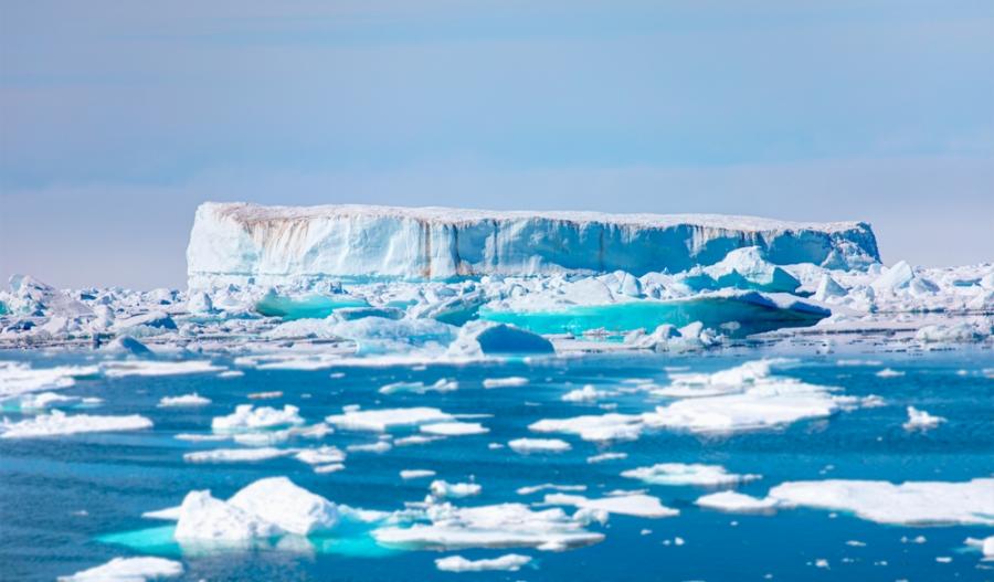 A23a, най-големият айсберг в света, се движи отново след 30 години