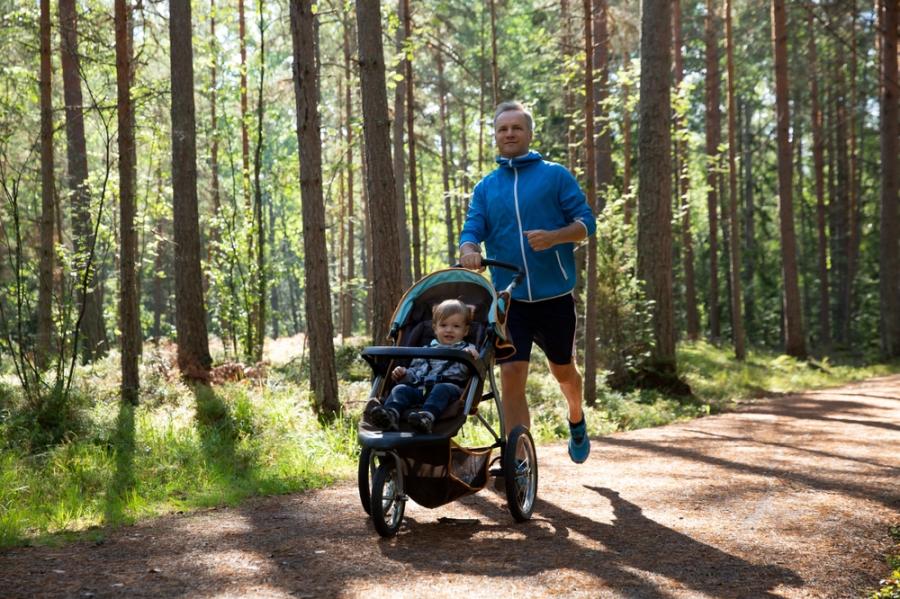 Бебешка количка за тичане? Има и такива модели!