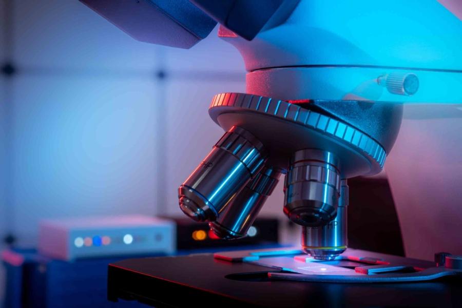 Започва нова национална програма за научните изследвания и иновациите в училищата