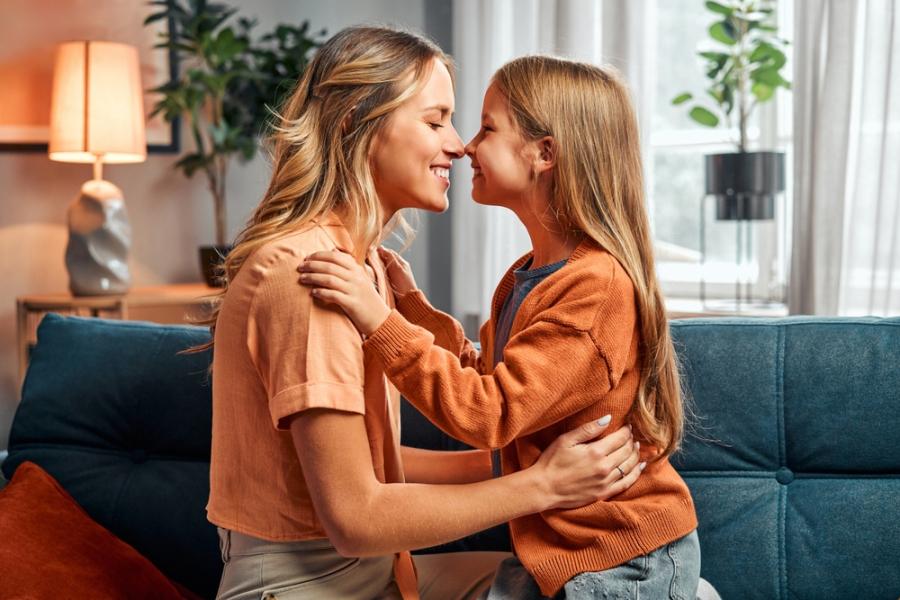 Виц: Мамо, какво е компромис?