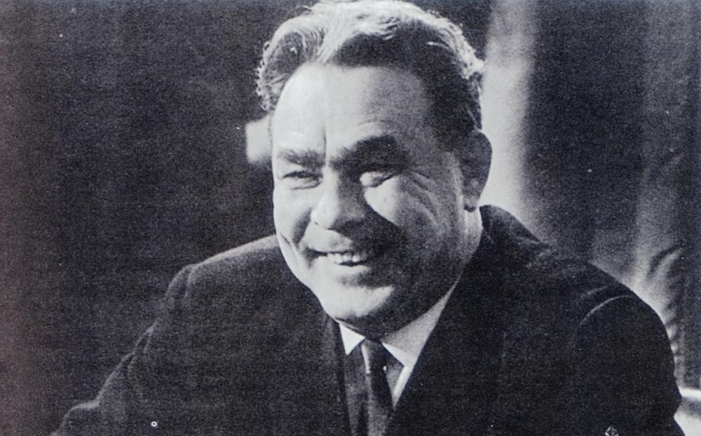 Виц: Любимото хоби на Брежнев