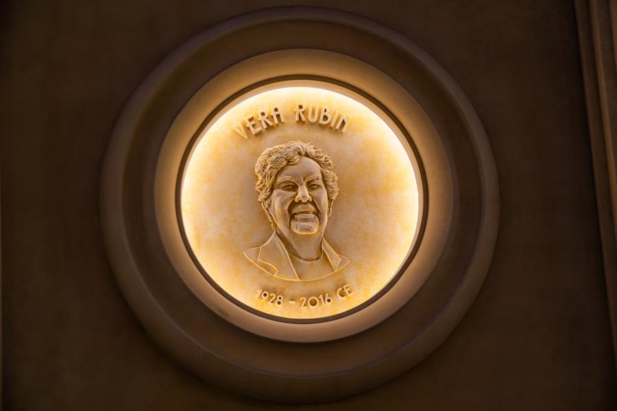 Тя отвори вратите на Вселената: Вера Рубин и тъмната материя, която промени всичко