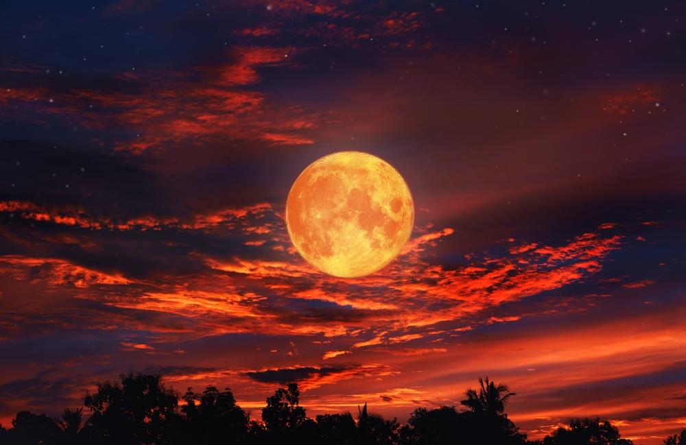 Защо раждането често започва през нощта