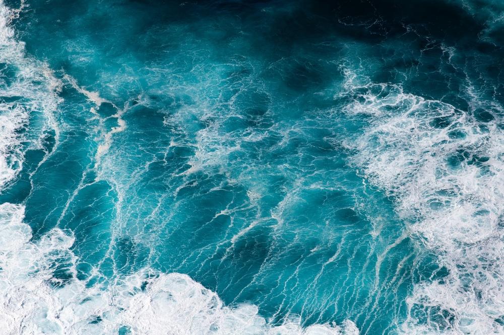 Произведените от човека химикали са навсякъде в световния океан