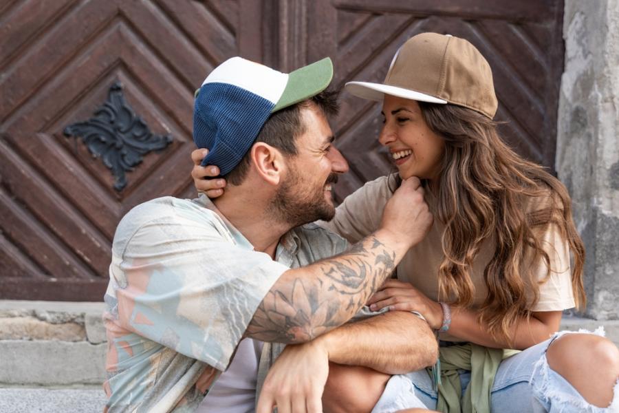 Смехът като лекарство: как науката доказва ползите за здравето