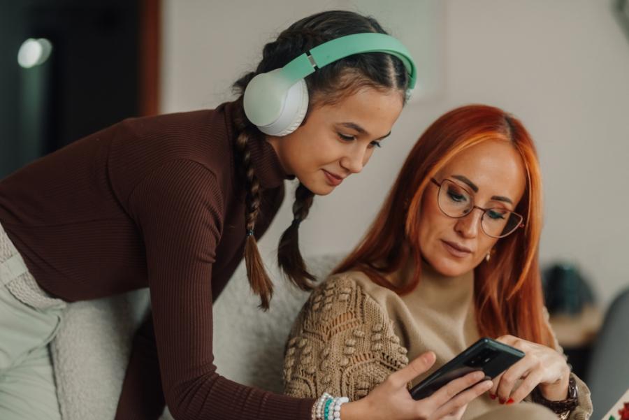 Виц: Сега родителите имат приложение за местоположение